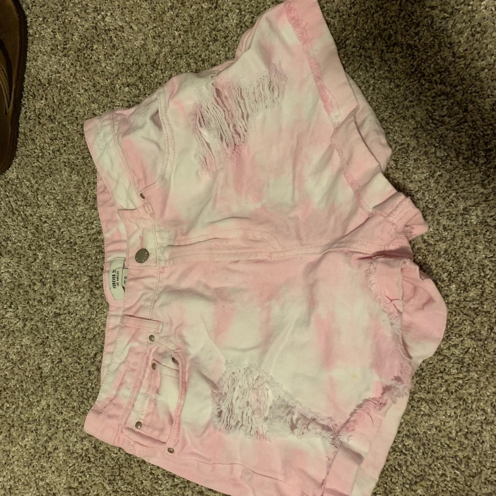 Forever 21 pink and white shorts